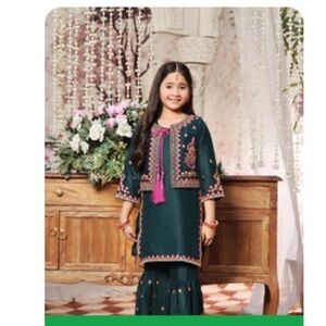 Beautiful Shara dress kids